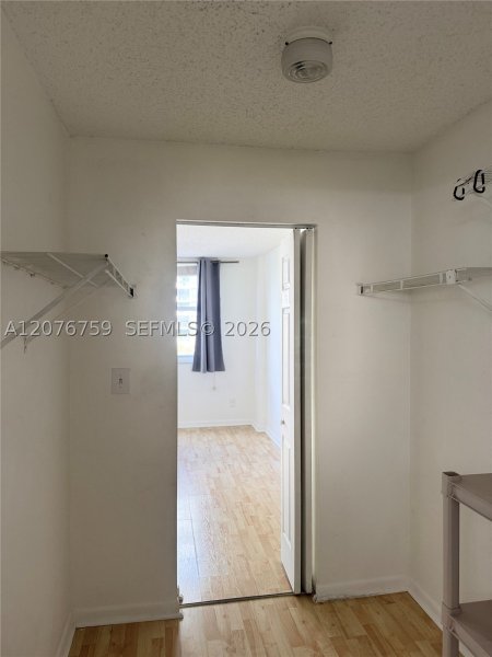 Comprar apartamento no Isola Brickell Key 601