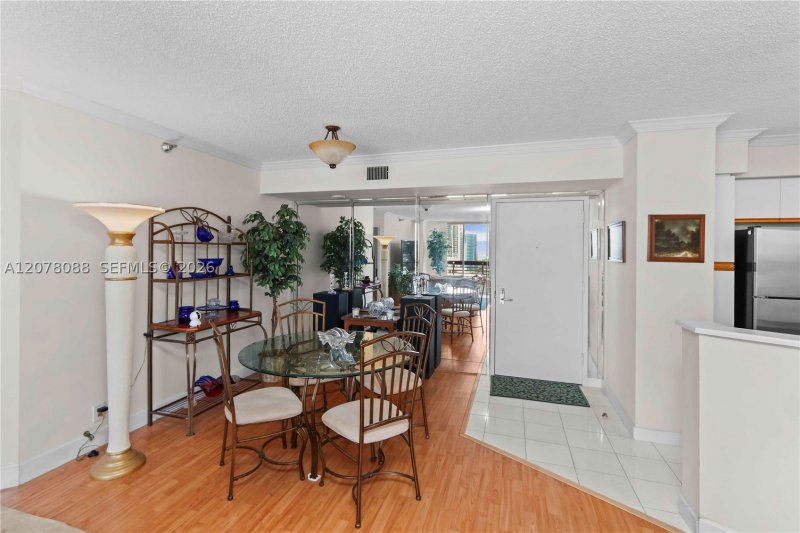 Comprar apartamento no Mystic Pointe 600 1911