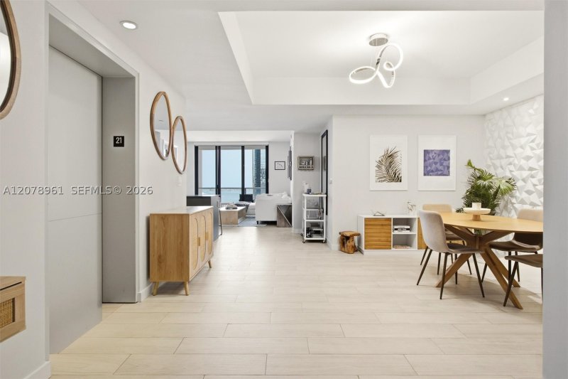 Apartment for rent at 1010 Brickell 2102