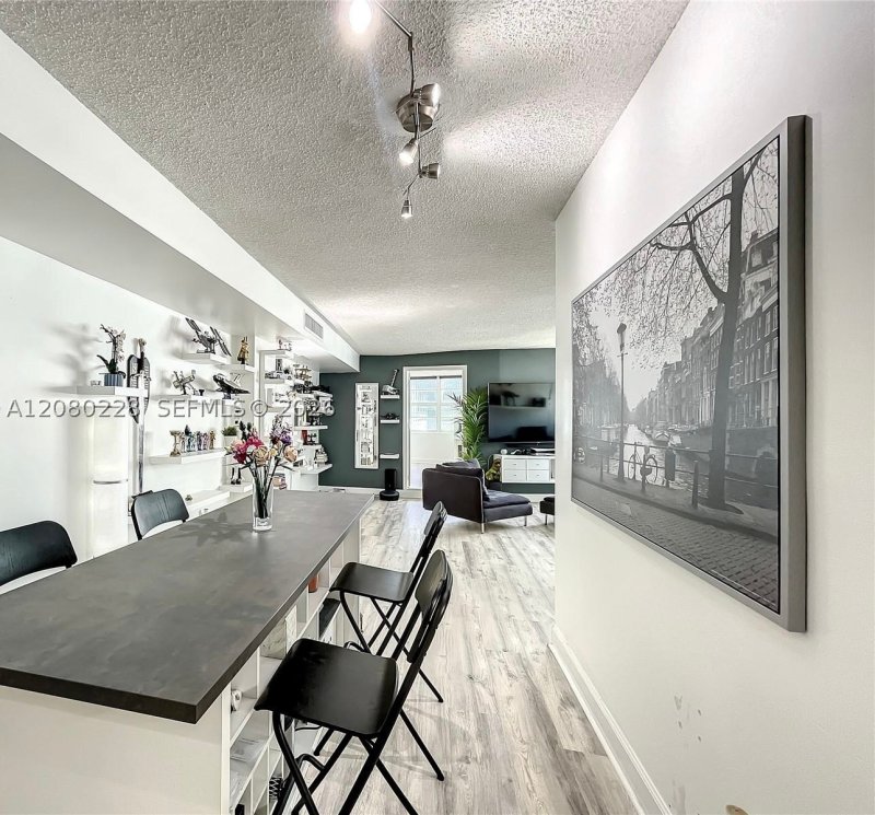 Four Ambassadors Apt #1010