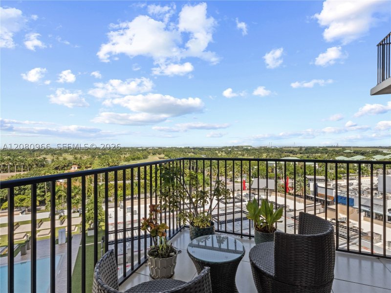 5252 Paseo Doral Apt #808