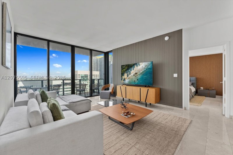 Comprar apartamento no Brickell City Centre Rise 2204