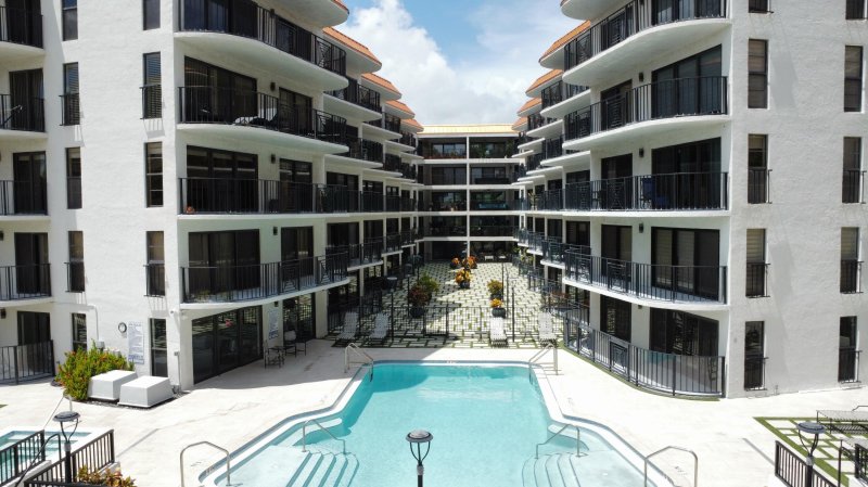 Comprar apartamento en Tradewinds by the Sea 403