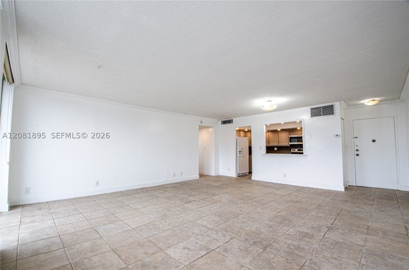 Comprar apartamento en Bayview Towers B305