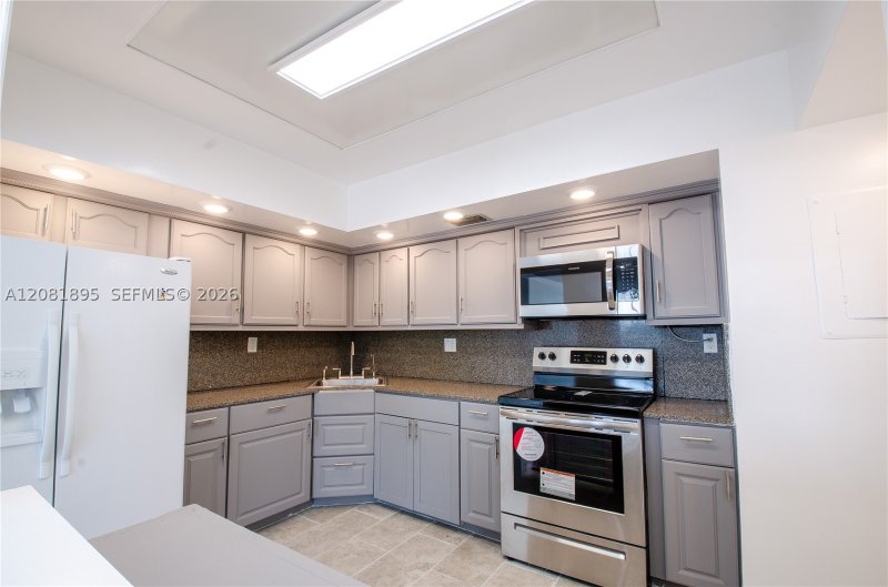 Comprar apartamento en Bayview Towers B305
