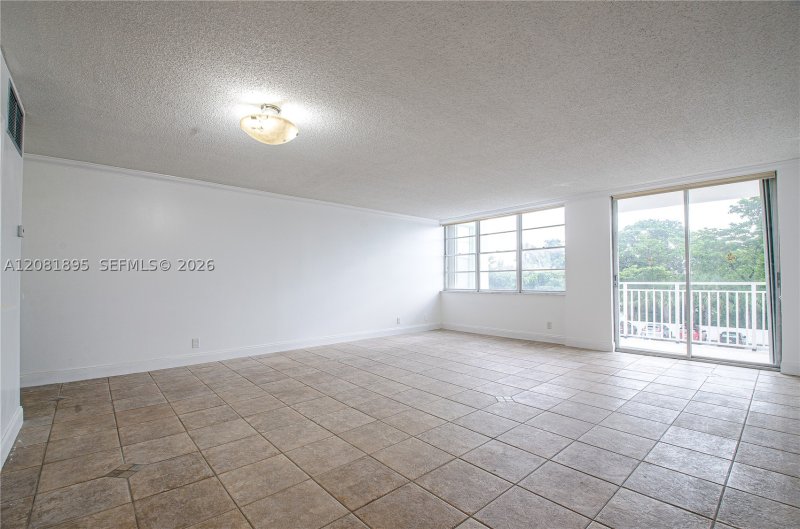 Comprar apartamento en Bayview Towers B305