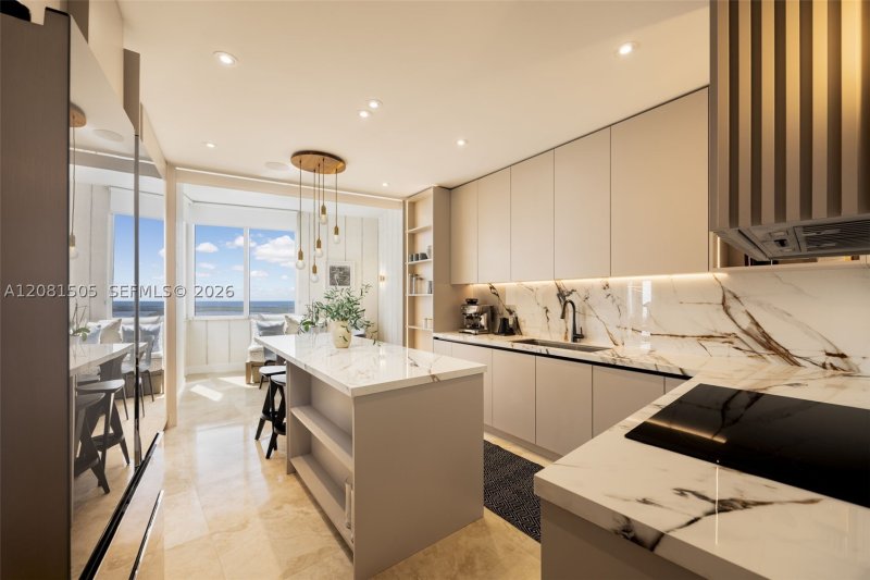 Condo for sale at Carbonell 3708