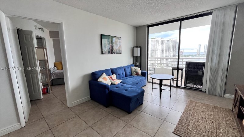 Comprar apartamento en Parc Central Aventura PH16