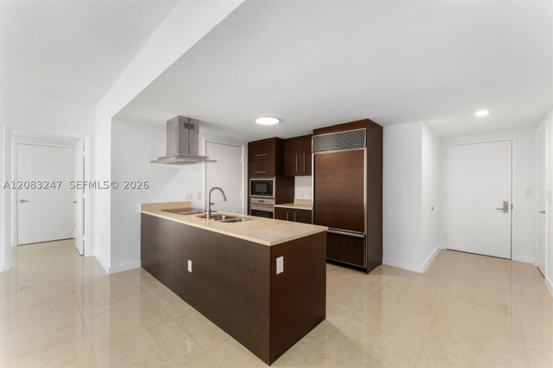 Apartment for rent at Icon Brickell Tower II 1811