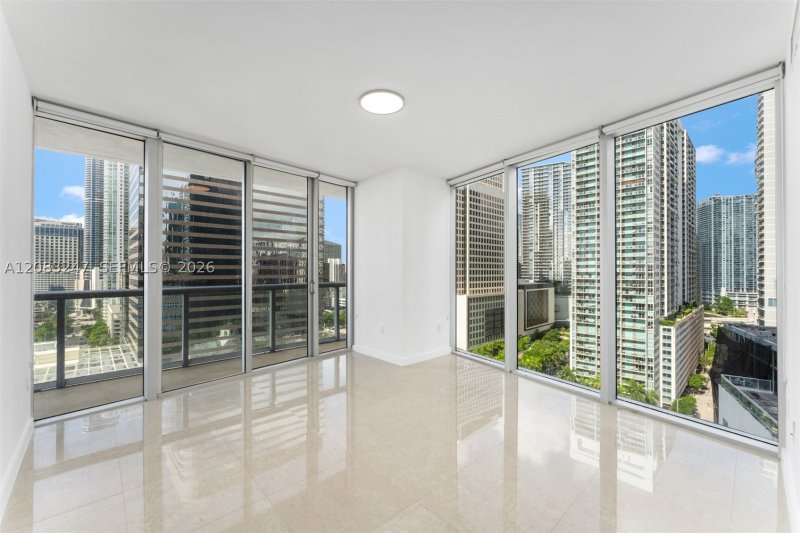 Apartment for rent at Icon Brickell Tower II 1811