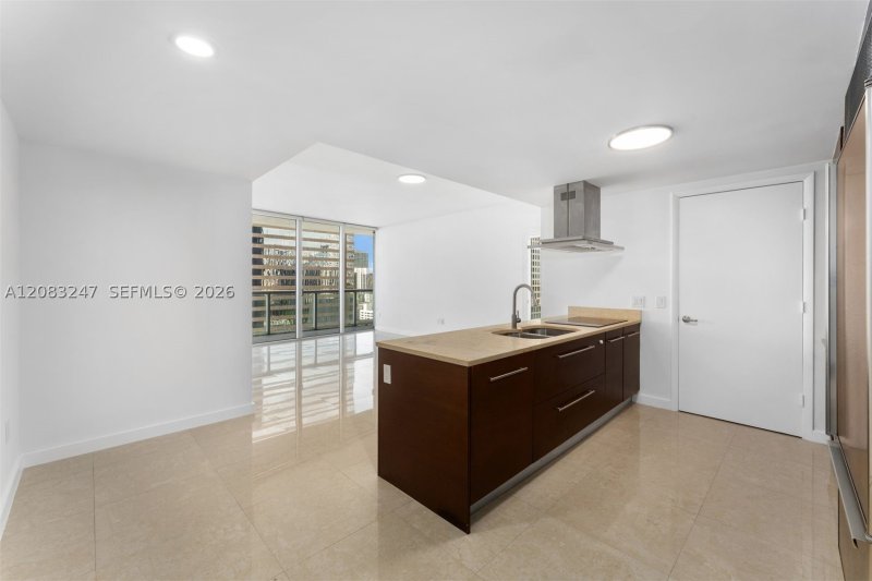 Apartment for rent at Icon Brickell Tower II 1811
