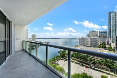 Icon Brickell Tower II Apt #1811
