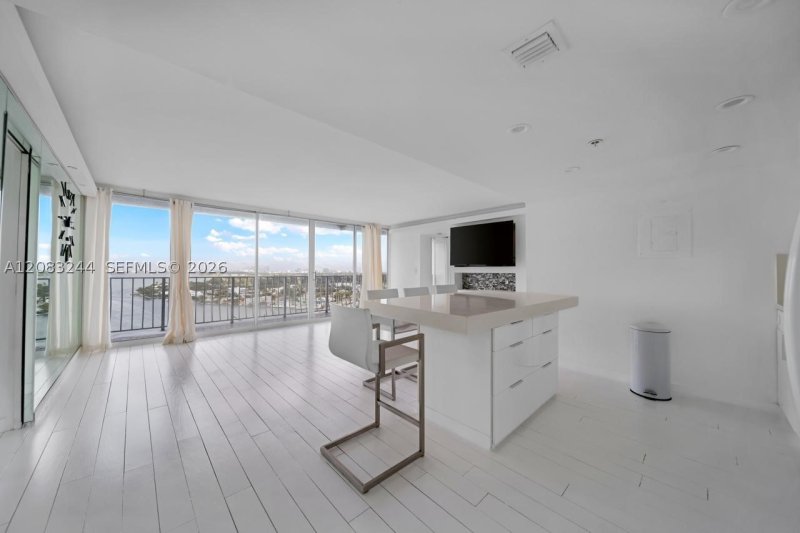 Apartment for rent at Grandview Palace 2016