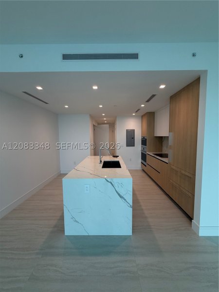 Alquiler de apartamento en One Park Tower by Turnberry 2307