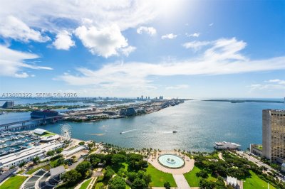 50 Biscayne Apt #4704