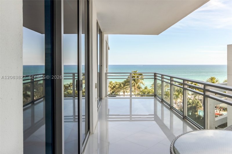 Apartment for rent at Diplomat Residences 705