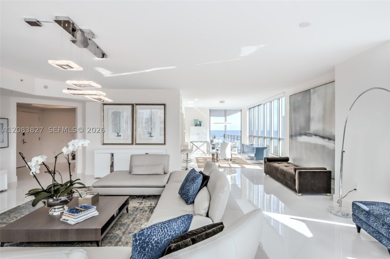 Apartment for rent at Diplomat Residences 705