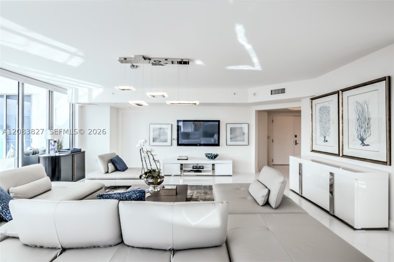 Apartment for rent at Diplomat Residences 705