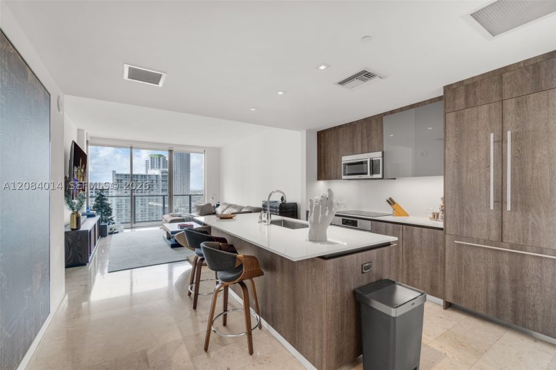 Aluguel de apartamento no Brickell City Centre Reach 2406