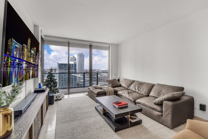 Aluguel de apartamento no Brickell City Centre Reach 2406