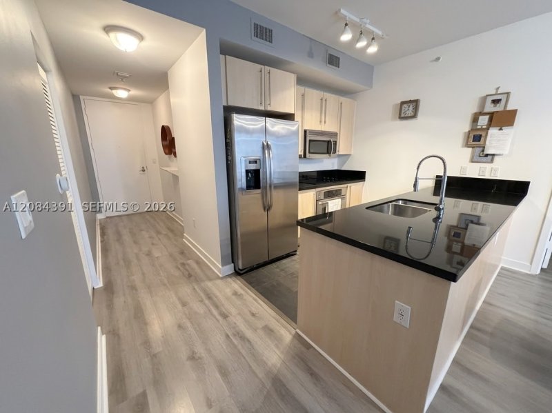 Aluguel de apartamento no Axis on Brickell South Tower 2410-S