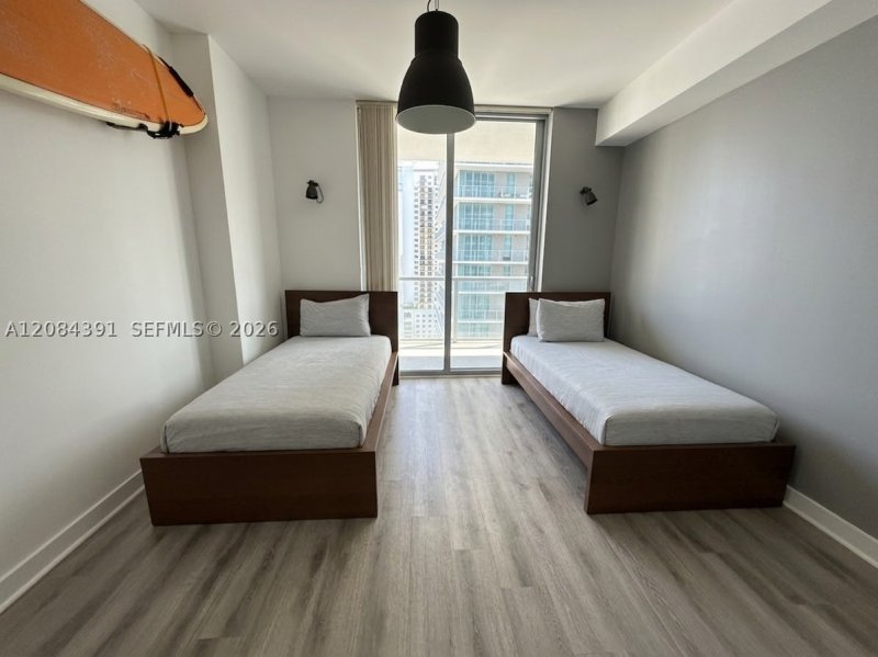 Aluguel de apartamento no Axis on Brickell South Tower 2410-S