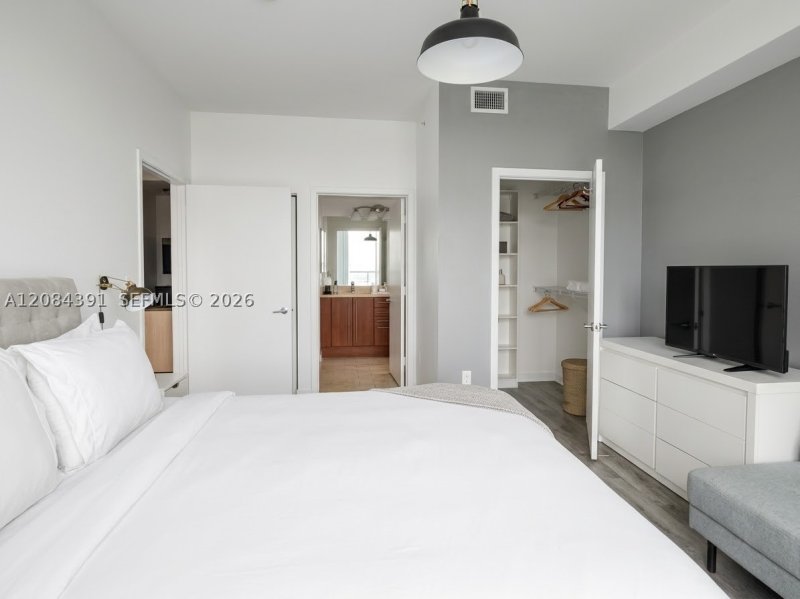 Aluguel de apartamento no Axis on Brickell South Tower 2410-S