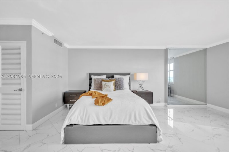 Alquiler de apartamento en The Wave Condo 503