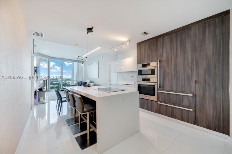 Alquiler de apartamento en Paramount Miami WorldCenter 3408