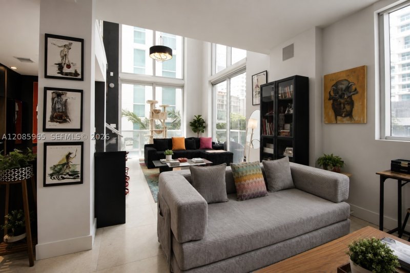 Comprar apartamento en Avenue on Brickell 1050 Tower 222
