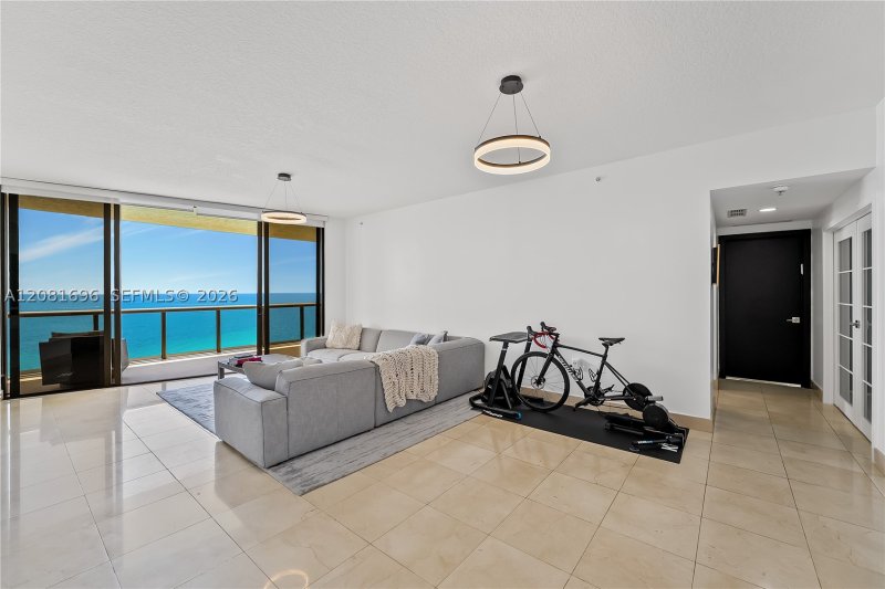 Condo for sale at Sayan 2101