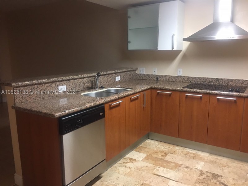 Condo for sale at Sail at Brickell 1407