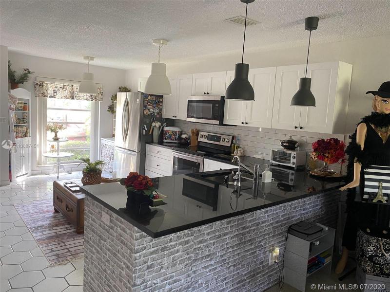 Property photo # 9