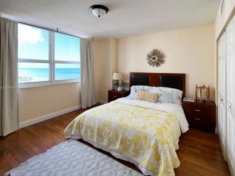Apartment for rent at 2080 Ocean Drive 806