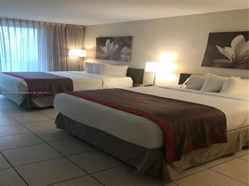 Condo for sale at Aventura Beach Club 637