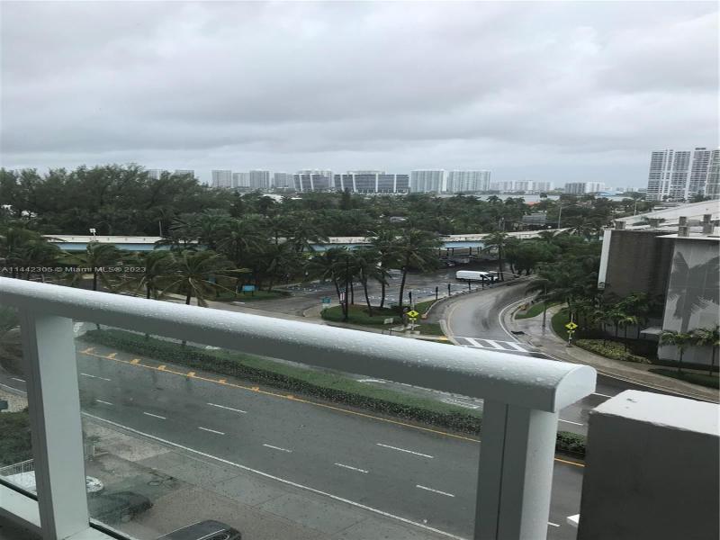 Condo for sale at Aventura Beach Club 637