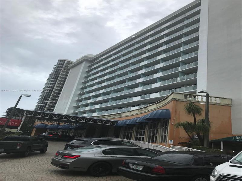 Condo for sale at Aventura Beach Club 637