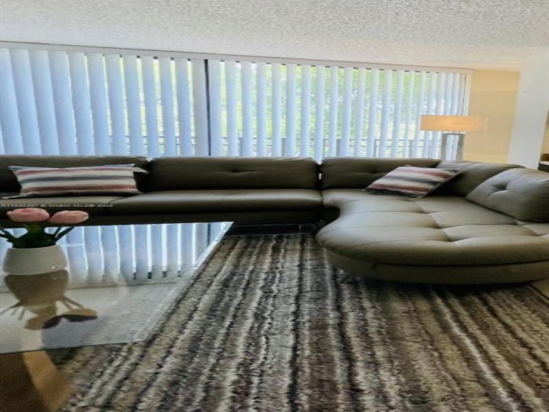 Comprar apartamento en Plaza of the Americas 318