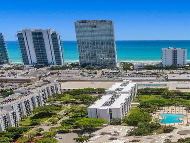 Comprar apartamento en Plaza of the Americas 318
