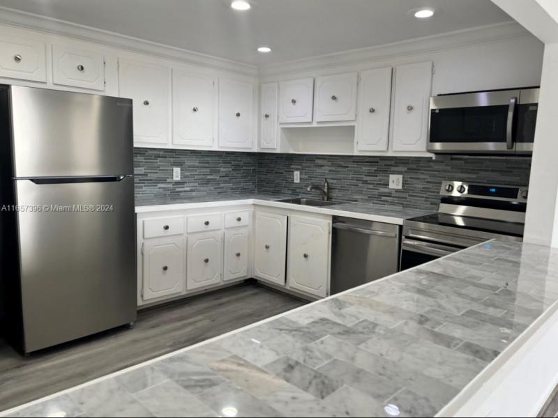 Sailboat Cay Apt #1205