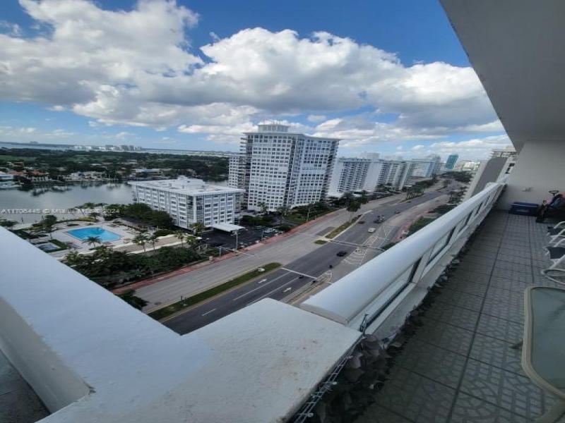 Comprar apartamento en Pavilion PH-9