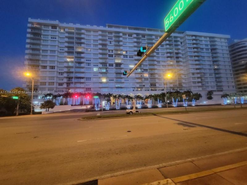Comprar apartamento en Pavilion PH-9