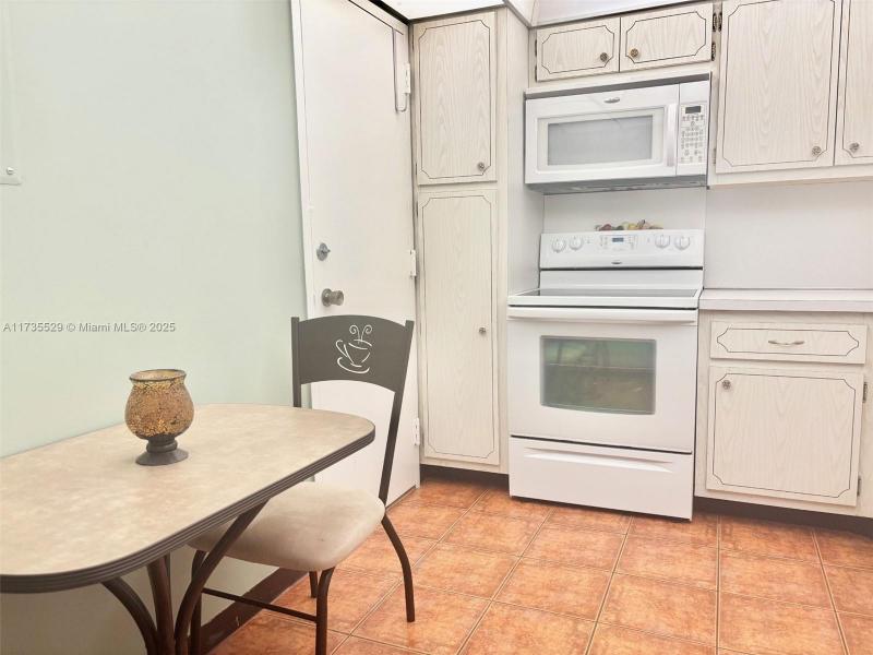 Condo for sale at The Hemispheres 11N