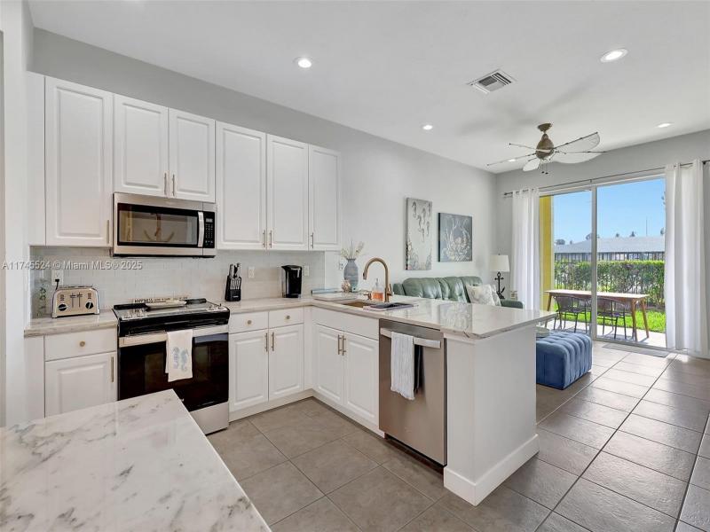 Property photo # 6