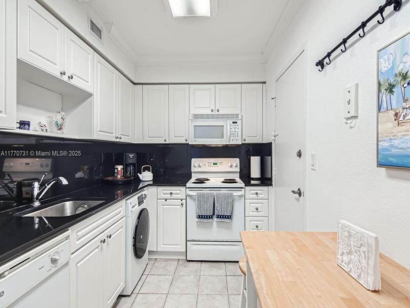 Property photo # 9