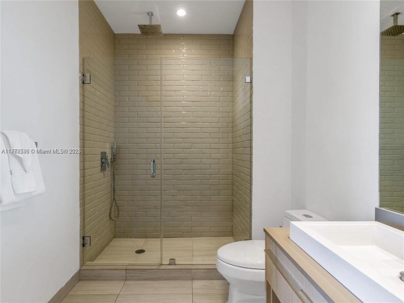 Condo for sale at Hyde Beach House R406