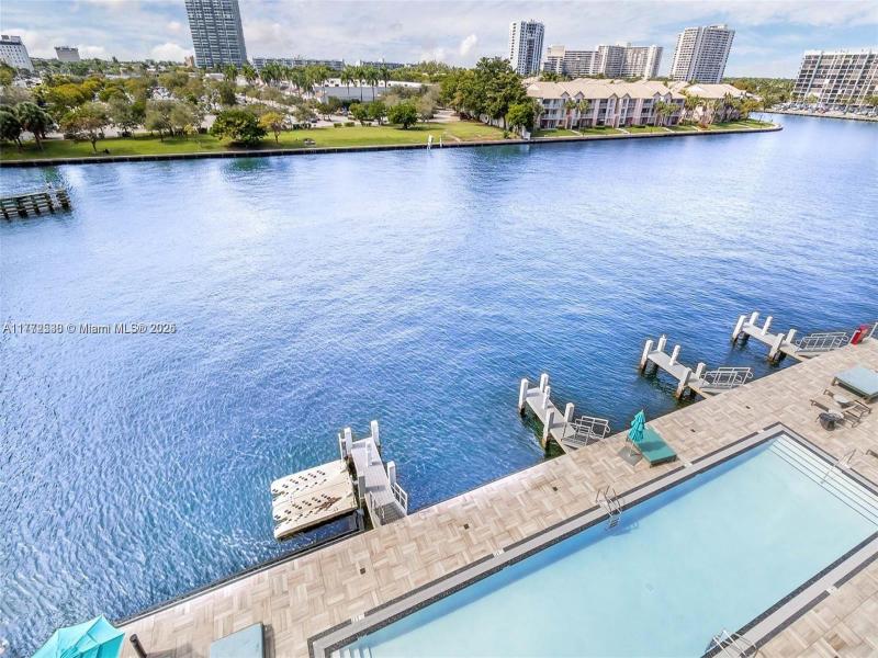 Condo for sale at Hyde Beach House R406