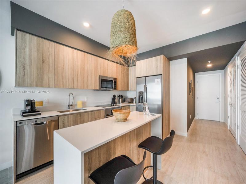 Property photo # 6