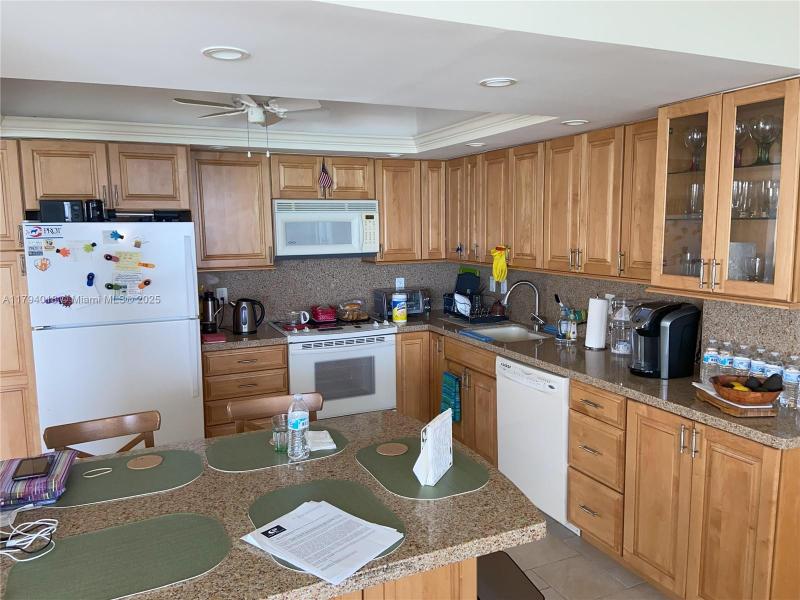 Condo for sale at Parker Dorado 716