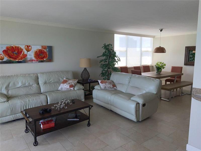 Condo for sale at Parker Dorado 716